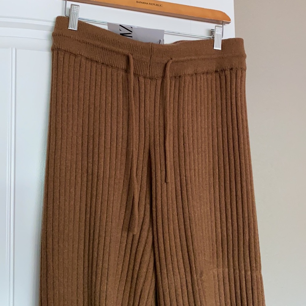 Zara Pants - Picture 3 of 5